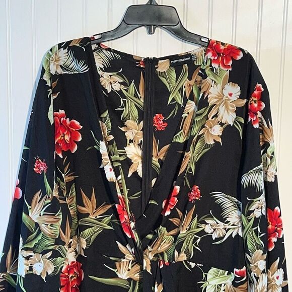 Pretty Little Things Plus Dress Women’s 3X Black Floral Twist Front Maxi Dress - Picture 2 of 8